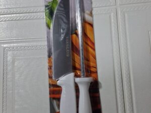 CUCHILLO CON AFILADOR